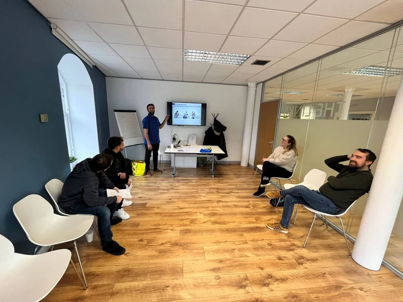 on site first aid training being delivered to learners